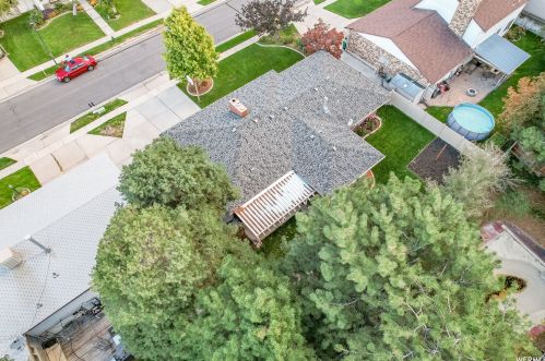 1768 Abbedale Ln, Sandy UT 84092-3723 exterior