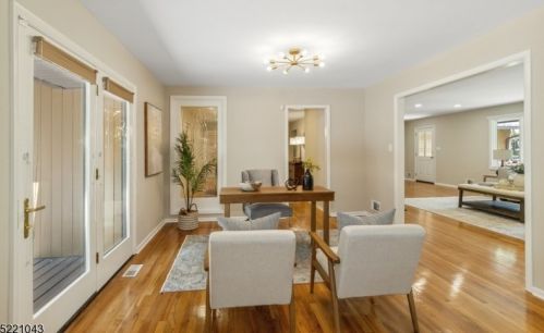 53 Highlander Dr, Scotch Plains NJ 07076-2419 exterior