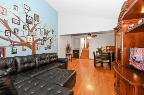 10220 Homan Ave, Chicago IL 60655-3510 exterior