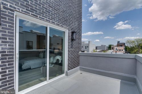 617 Dudley St, Philadelphia PA 19148-2404 exterior