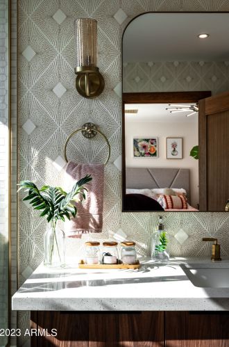 5812 44th Pl, Phoenix AZ  85040-4056 exterior