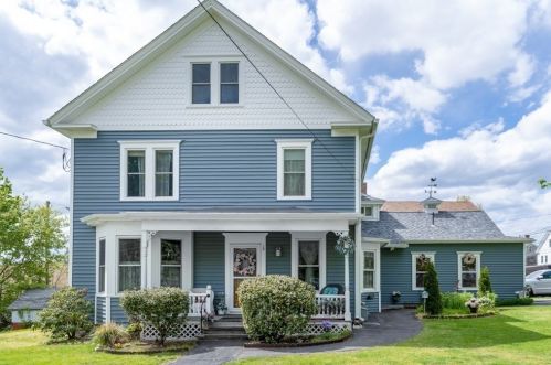 20 Church St, Ware, MA 01082-1202