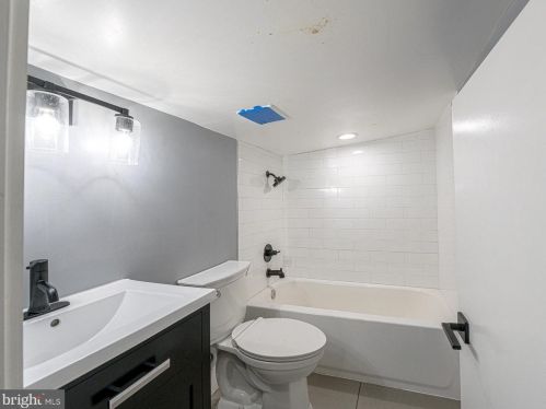 1281 Simms Pl, Washington DC 20002-7837 exterior