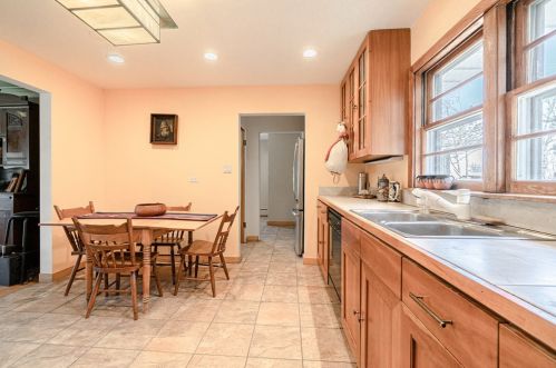 3760 115 Pl, Chicago IL 60655-6201 exterior