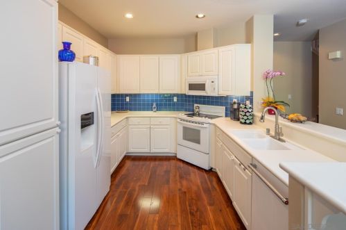 2979 Cyn Ave, San Diego CA 92123-4653 exterior