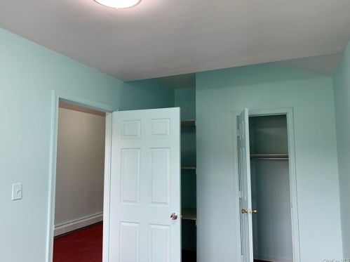 730 218th St, Bronx NY 10467-5881 exterior