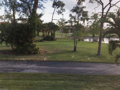 400 Forest Lakes Blvd, Naples FL 34105-5558 exterior