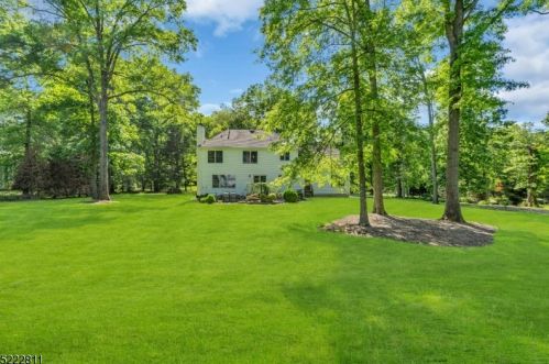 878 Ardsley Ln, Bridgewater NJ 08807-1146 exterior