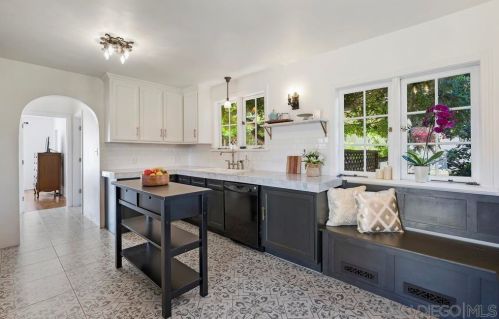 4875 Alder Dr, San Diego CA  92116-2325 exterior