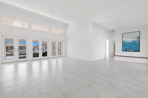 454 Flamingo Ave, Naples FL 34108-2111 exterior