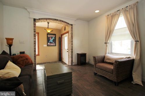 80 Ridgeway Ave, Manor PA 19036-1924 exterior