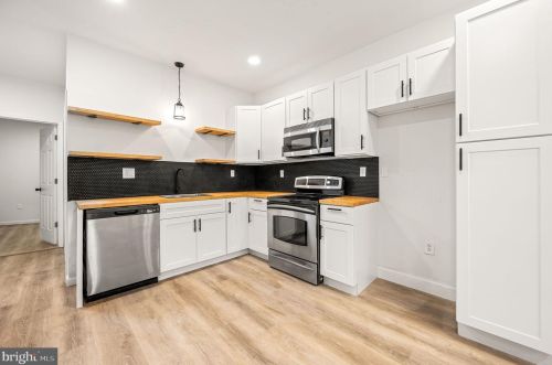 5227 Chancellor St, Philadelphia PA  19139-4016 exterior