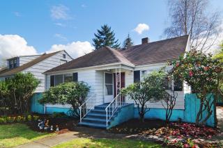 625 48th St, Seattle WA  98103-6415 exterior