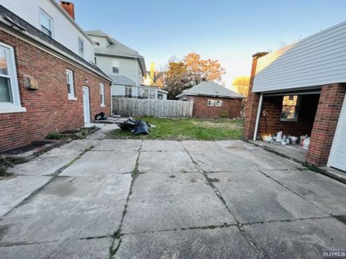 551 29th St, Paterson NJ  07504-1813 exterior