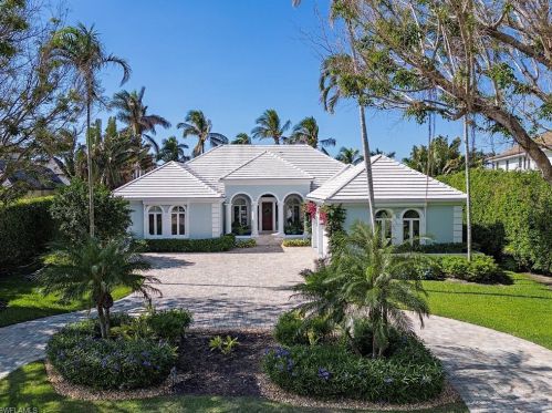 3120 Gin Ln, Naples, FL 34102-7807