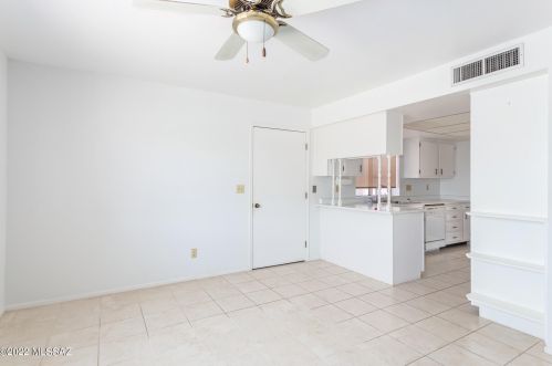 261 Calle Frambuesa, Green Valley AZ 85614-3417 exterior