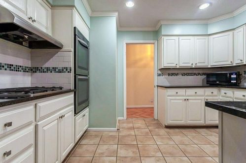 2715 Claridge Ct, Atlanta GA 30360-2028 exterior