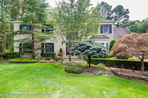 8 Overlook Dr, Jackson Twp, NJ 08527-4810