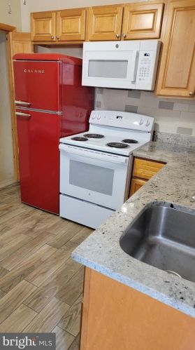 1241 2nd St, Philadelphia PA 19147-5420 exterior