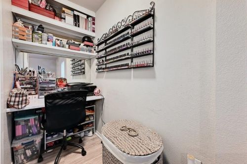 2518 Bitter Crk Dr, Austin TX 78744-5211 exterior