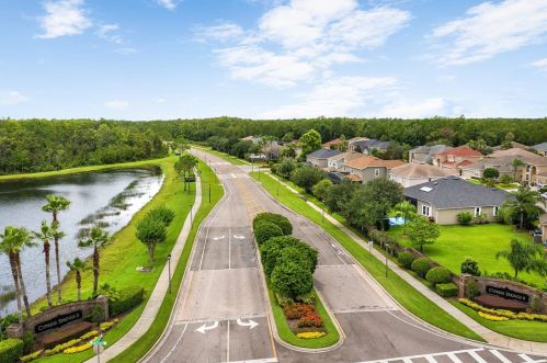 1526 Amaryllis Cir, Orlando FL  32825-7433 exterior