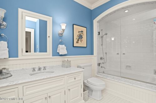 59 Mooreland Rd, Greenwich CT 06831-2645 exterior