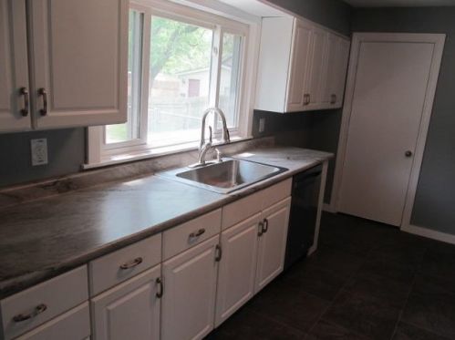 5289 Keyes Dr, Kalamazoo MI  49004-2613 exterior