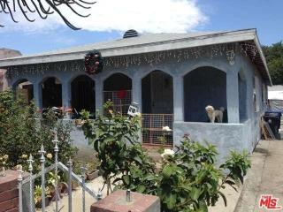 121 70th St, Los Angeles CA  90003-1830 exterior