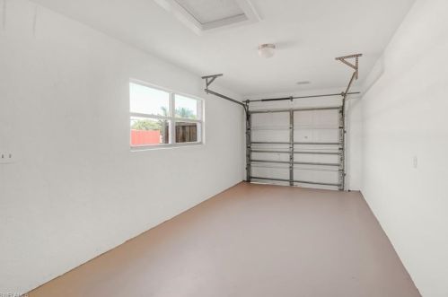 4536 31 Pl, Naples FL 34116-8276 exterior