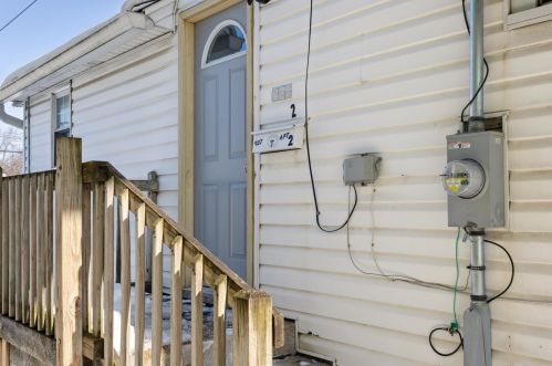 937 Leonard St, Grand Rapids MI 49534-0011 exterior