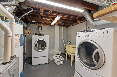 4645 68th St, Milwaukee WI  53220-3917 exterior