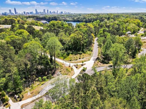 884 Margaret Pl, Atlanta GA 30318-4845 exterior