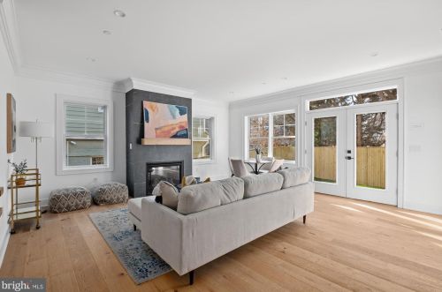 5805 Beech Ave, Bethesda MD  20817-3407 exterior