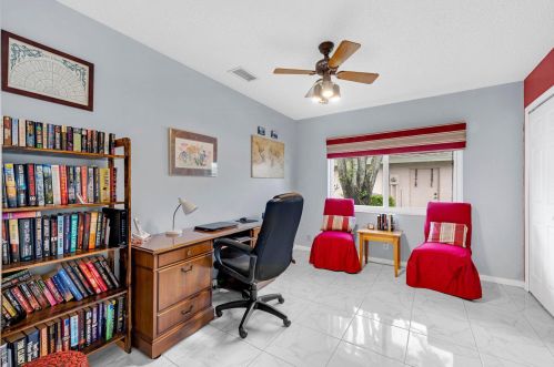 10427 Greentrail Dr, Boynton Beach FL 33436-4412 exterior