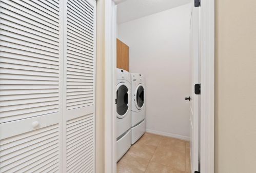 10084 Stonegate Dr, Fort Pierce FL 34987-2423 exterior