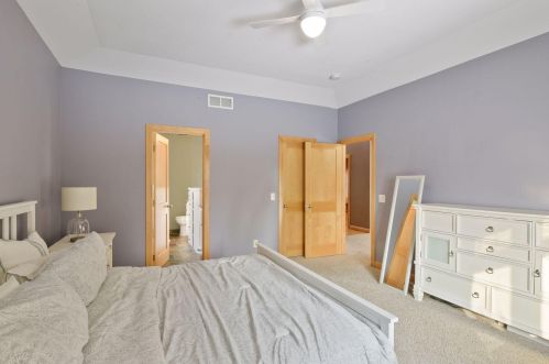 2479 Grey Eagle Cir, Saint Paul MN 55129-6221 exterior