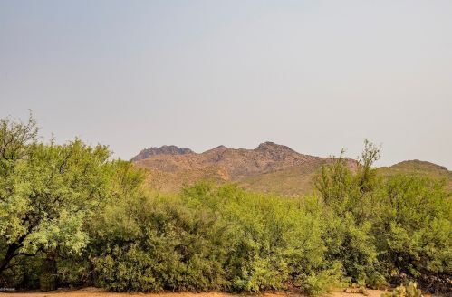 5829 Golden Eagle Dr, Tucson AZ 85750-0817 exterior