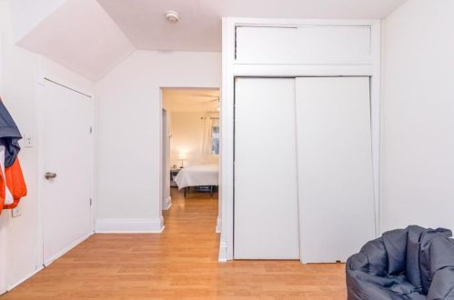 9 Ashby St, Providence RI 02919-6604 exterior