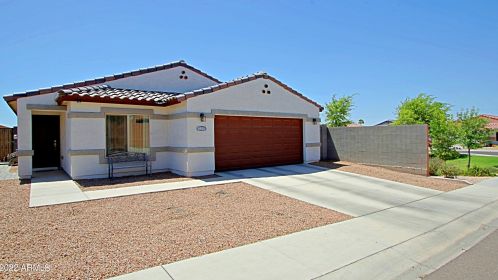 6426 38 Dr, Phoenix AZ 85029-2007 exterior