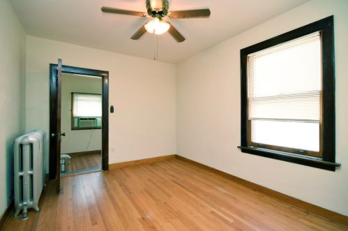 4910 Kilbourn Ave, Chicago IL 60629-5217 exterior