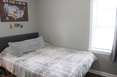 3933 54th St, Milwaukee WI  53216-2207 exterior