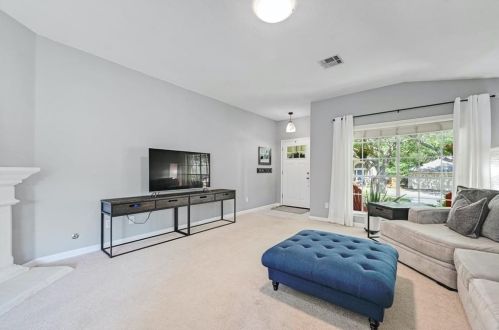 4537 Corran Fry Loop, Austin TX 78749-1117 exterior