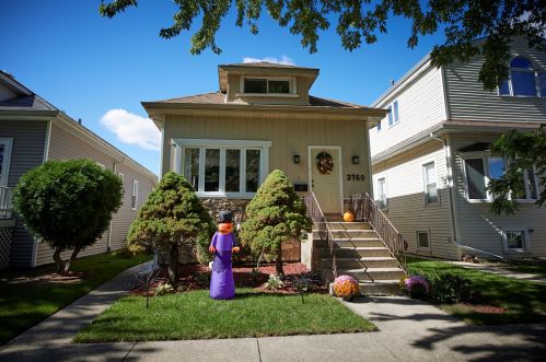 3760 Osceola Ave, Chicago, IL 60634-3306