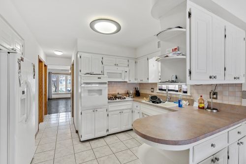 5655 63 Pl, Chicago IL 60638-5011 exterior