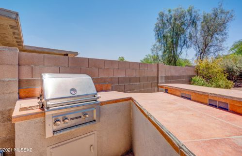 2317 Catalina View Dr, Tucson AZ  85742-4481 exterior