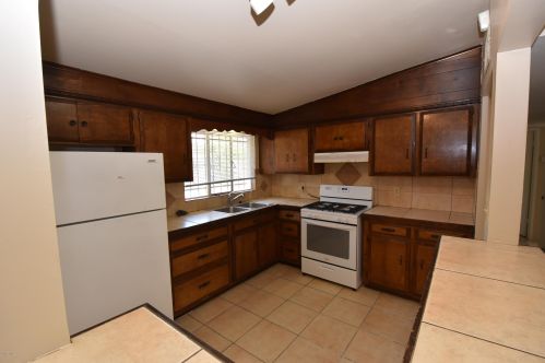 1228 Estrada Pl, Tucson AZ  85745-2732 exterior