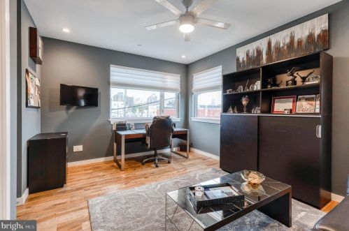 1112 17 St, Philadelphia PA 19146-4717 exterior