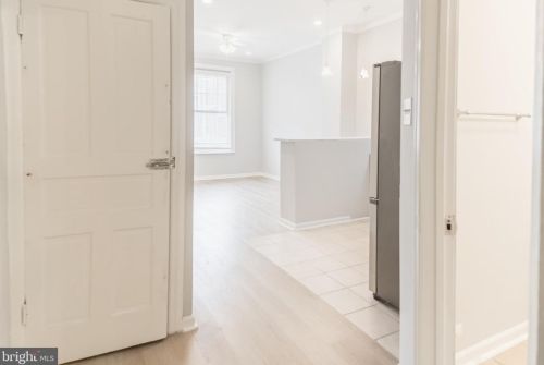 5215 Cedar Ave, Philadelphia PA 19143-1524 exterior