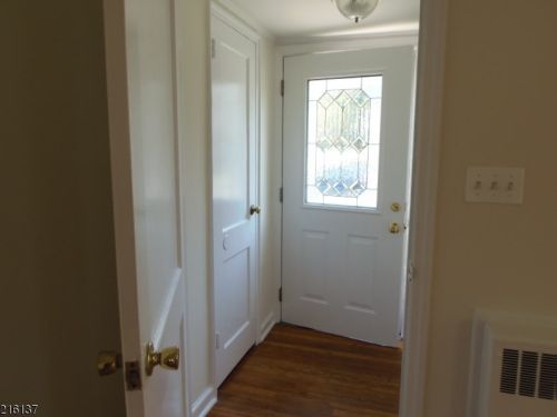 135 Hawthorne Ave, Springfield NJ  07081-2205 exterior