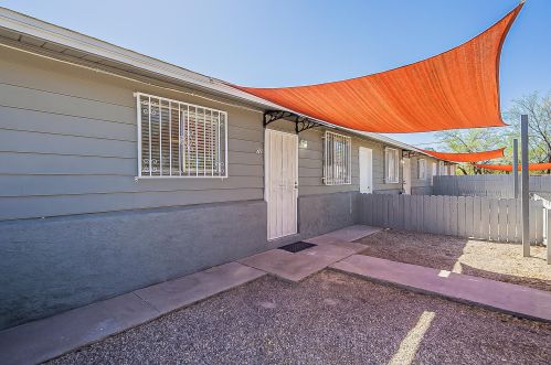 5750 28th St, Tucson AZ  85711-5926 exterior